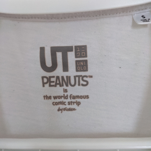 UNIQLO snoopy peanuts women's white tshirt - Picture 4 of 6
